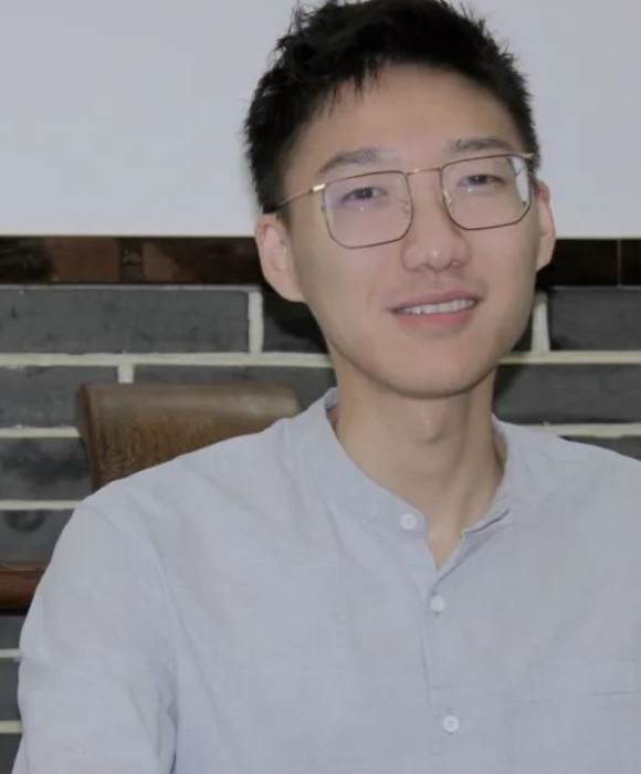 紫砂艺人曹丰，助理工艺美术师
