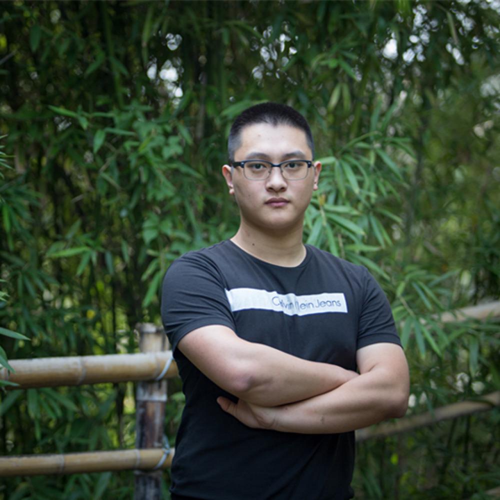 紫砂艺人曹逸博，工艺美术师
