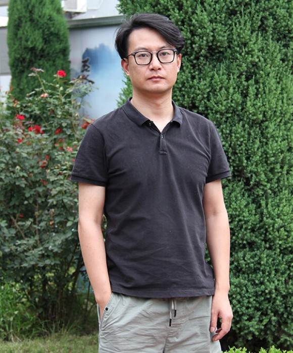 紫砂艺人朱凌翔，助理工艺美术师