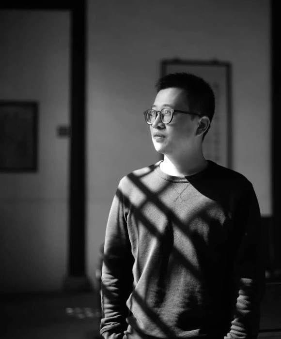 紫砂艺人朱寒涛，助理工艺美术师