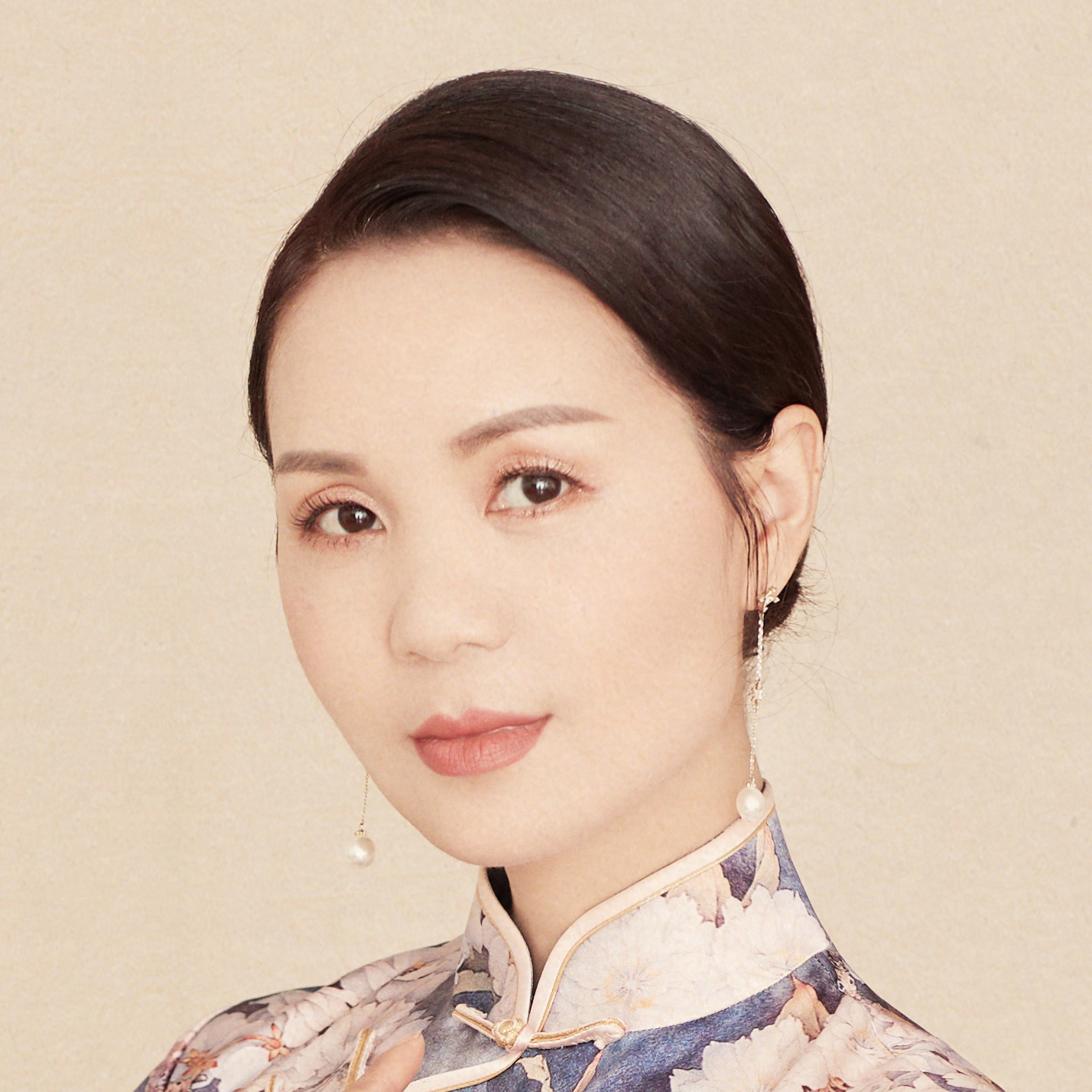 紫砂艺人朱水芬，正高级工艺美术师