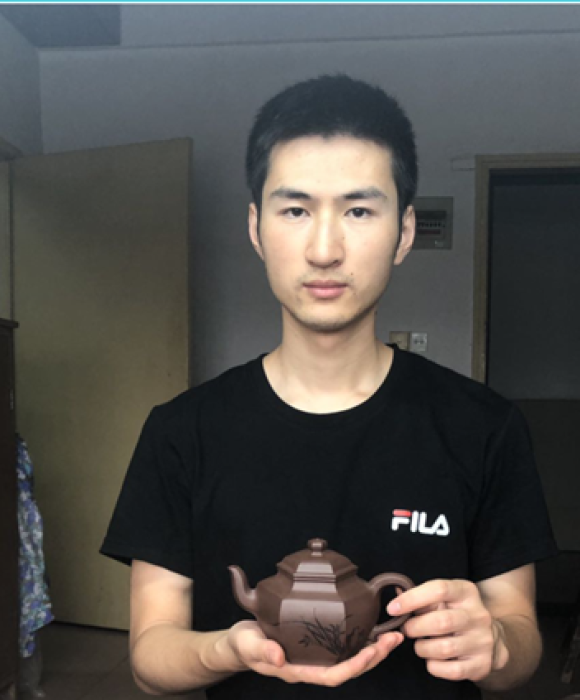 紫砂艺人朱迪，工艺美术师