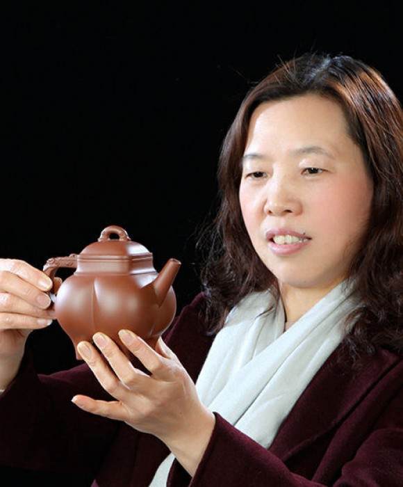 紫砂艺人朱锡琴，高级工艺美术师