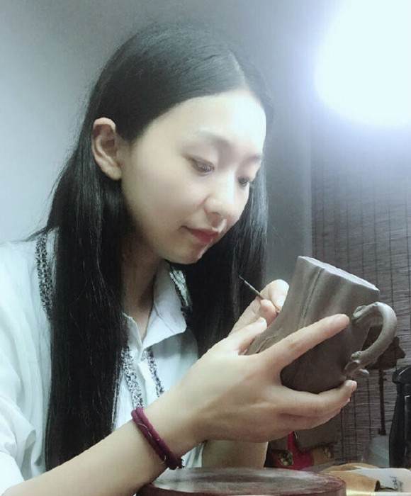 紫砂艺人朱青，工艺美术师
