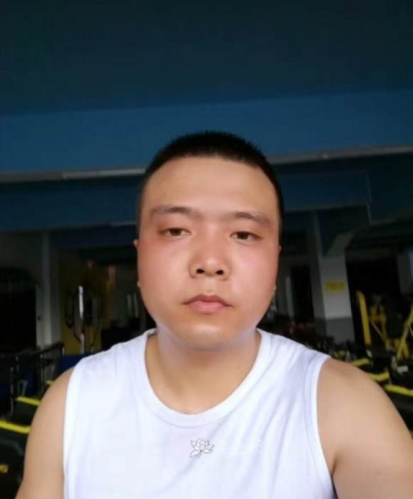 紫砂艺人李从兵，助理工艺美术师