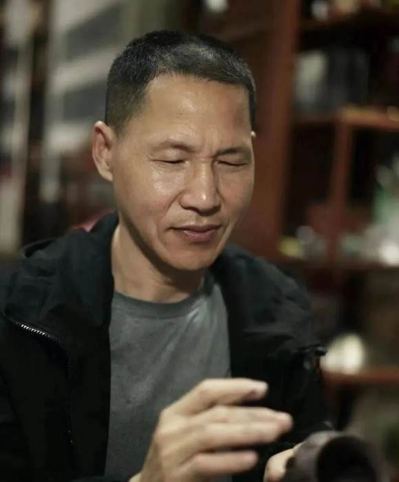紫砂艺人李冬泉，民间实力派