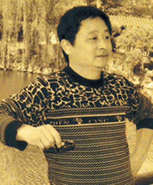 紫砂艺人李卢春，工艺美术师