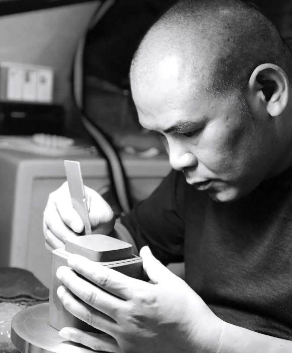 紫砂艺人李卫明，民间实力派
