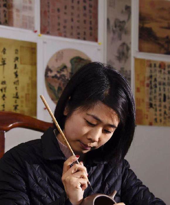 紫砂艺人李尧，工艺美术师
