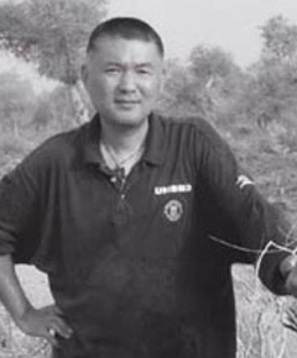 紫砂艺人李强，工艺美术师