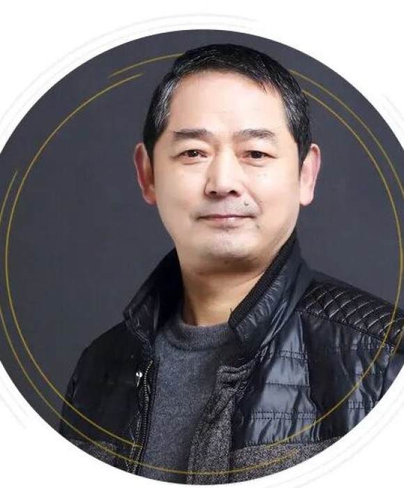 紫砂艺人李志刚，工艺美术员