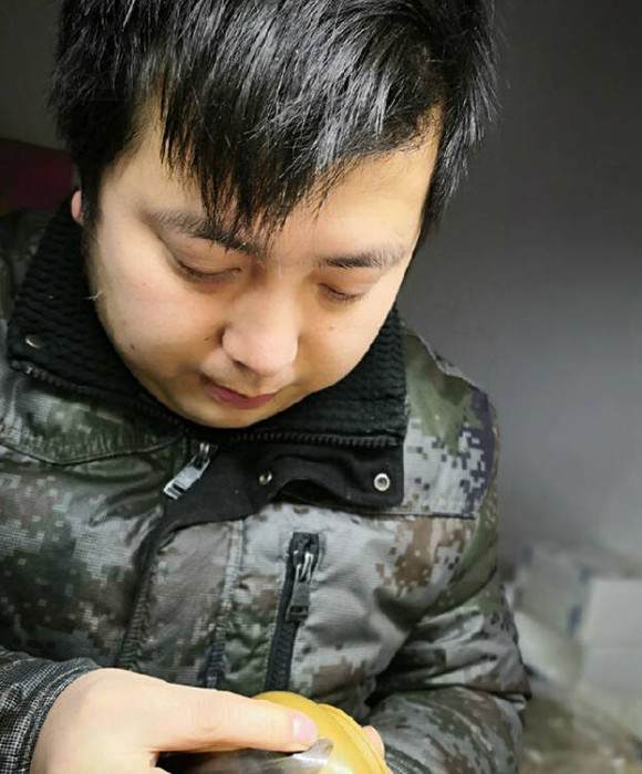紫砂艺人李杰，工艺美术师