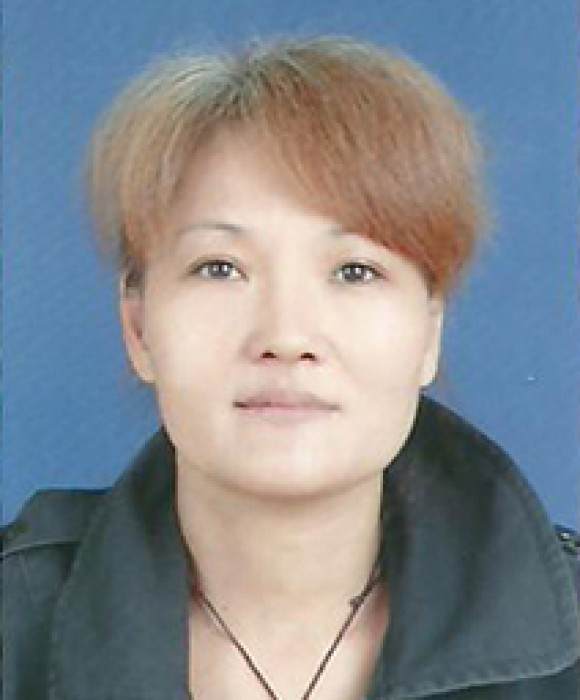 紫砂艺人李林芳，高级工艺美术师