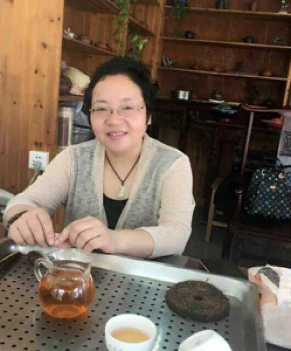 紫砂艺人李洪宝，高级工艺美术师