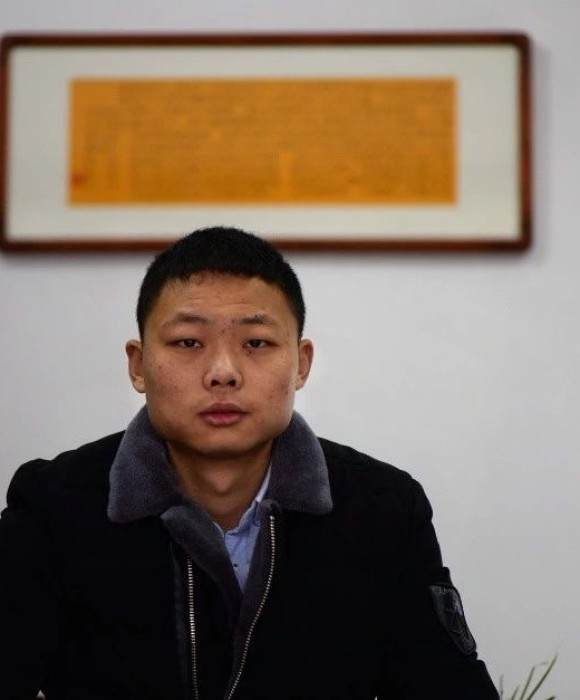 紫砂艺人李益贝，民间实力派