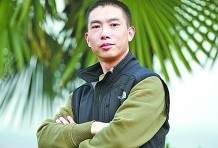 紫砂艺人李群，助理工艺美术师