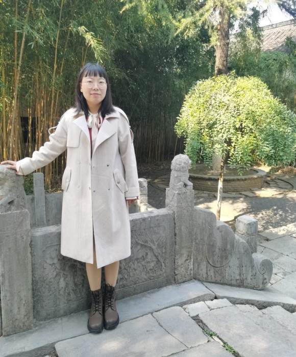 紫砂艺人李莉，工艺美术师