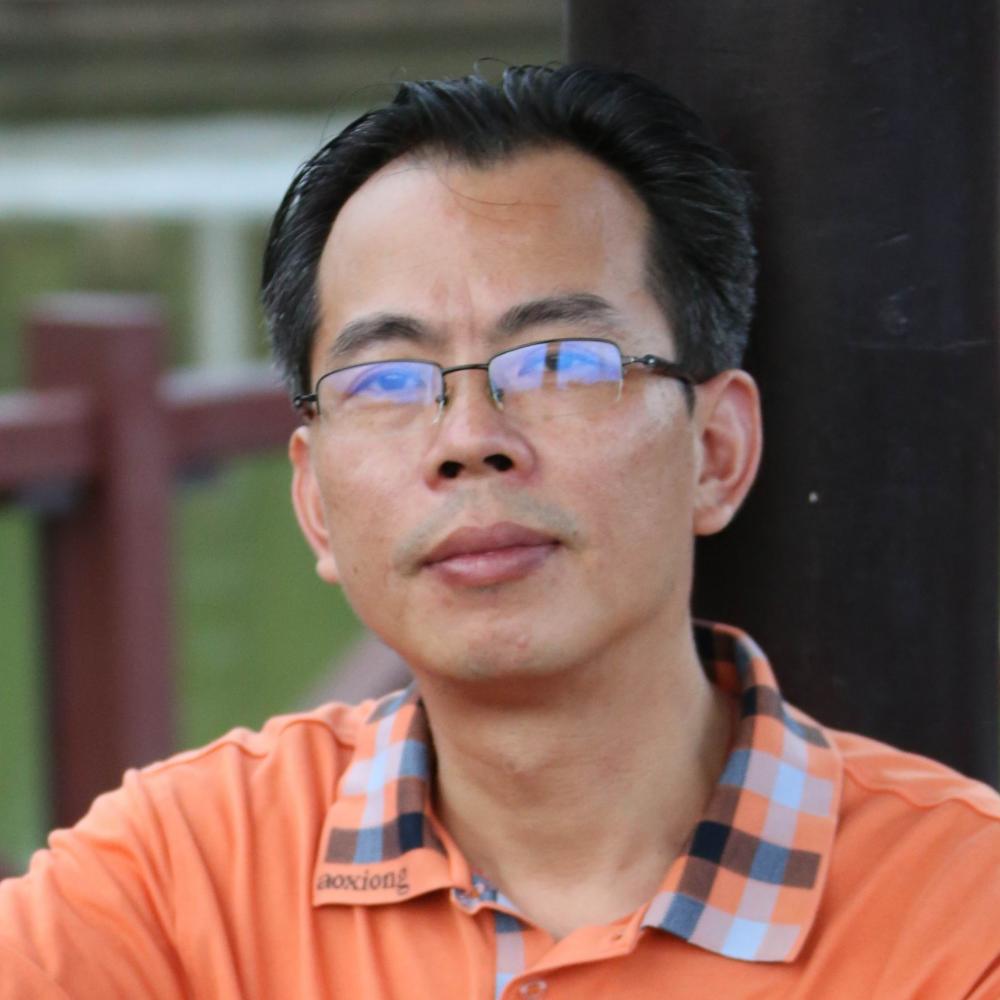 紫砂艺人李逸军，工艺美术师