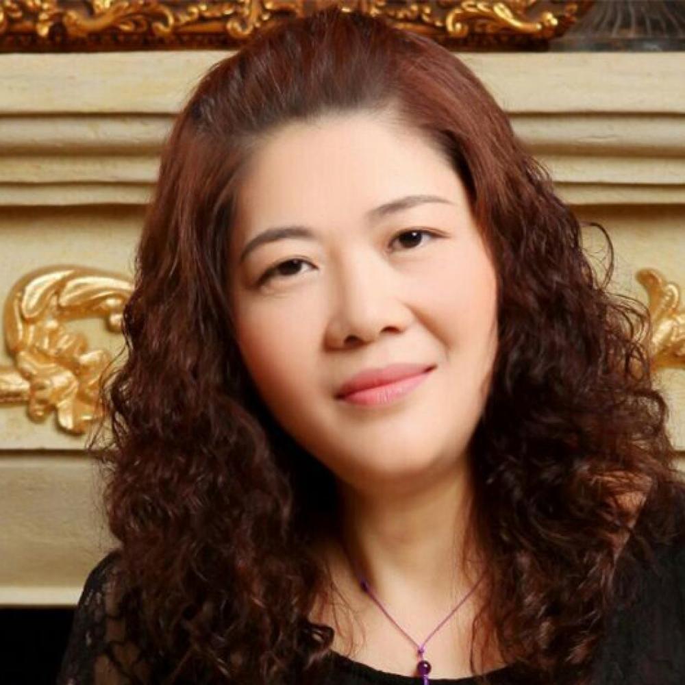 紫砂艺人李锡凤，工艺美术师