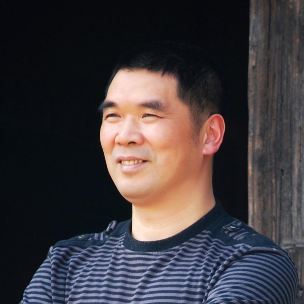 紫砂艺人杨小泉，正高级工艺美术师