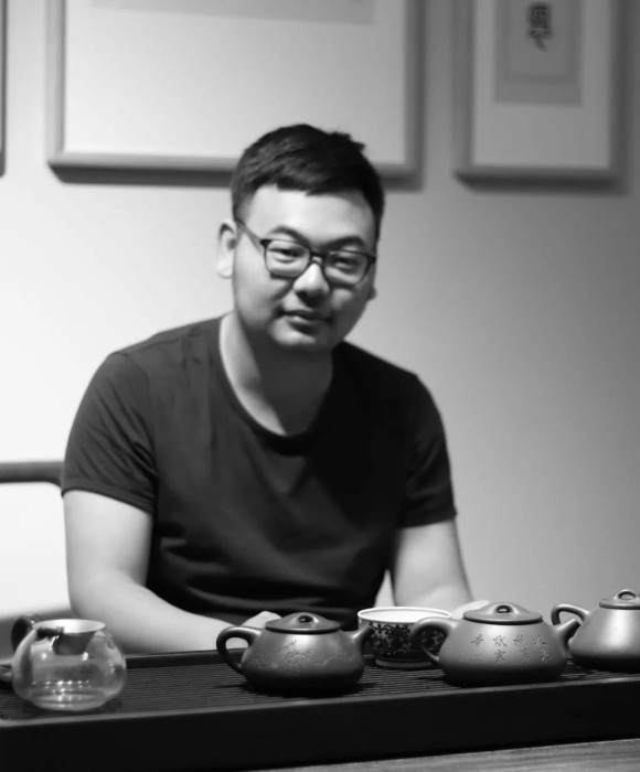 紫砂艺人杨琦，助理工艺美术师
