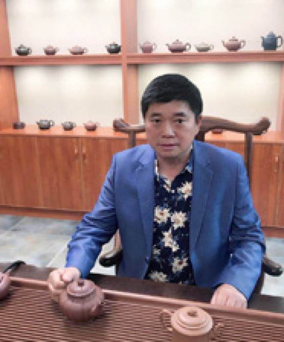 紫砂艺人林广成，高级工艺美术师