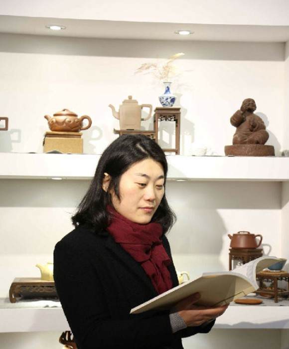紫砂艺人林桂香，工艺美术师