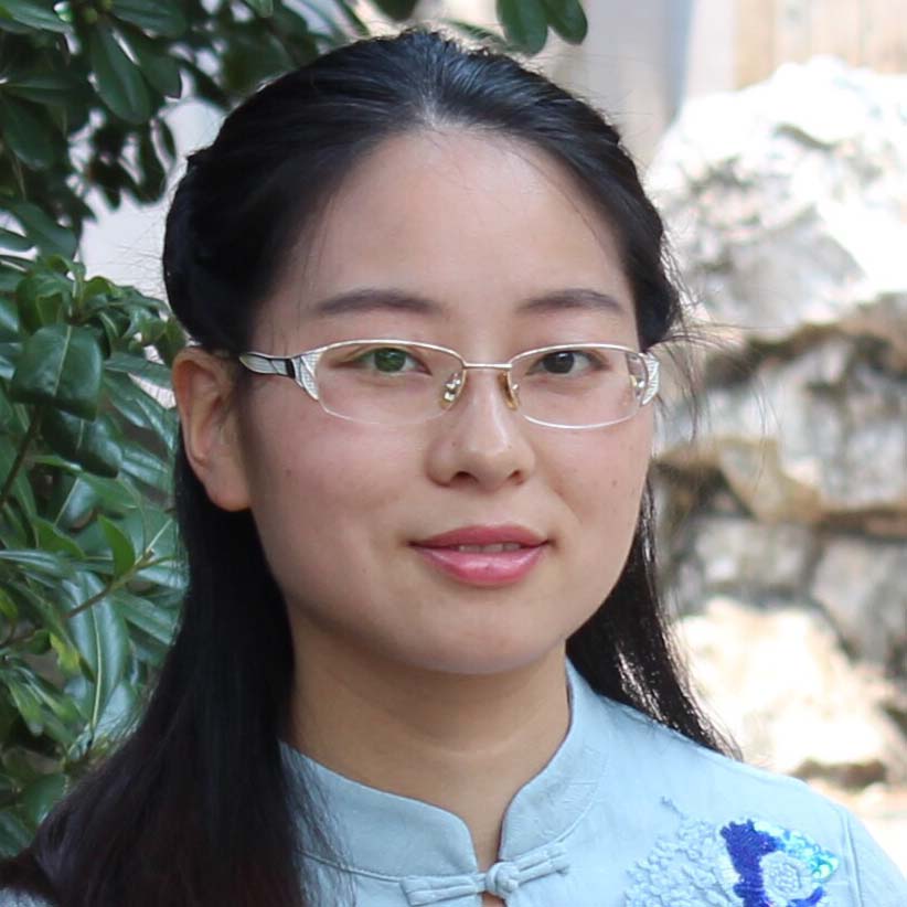 紫砂艺人梁艳，工艺美术师