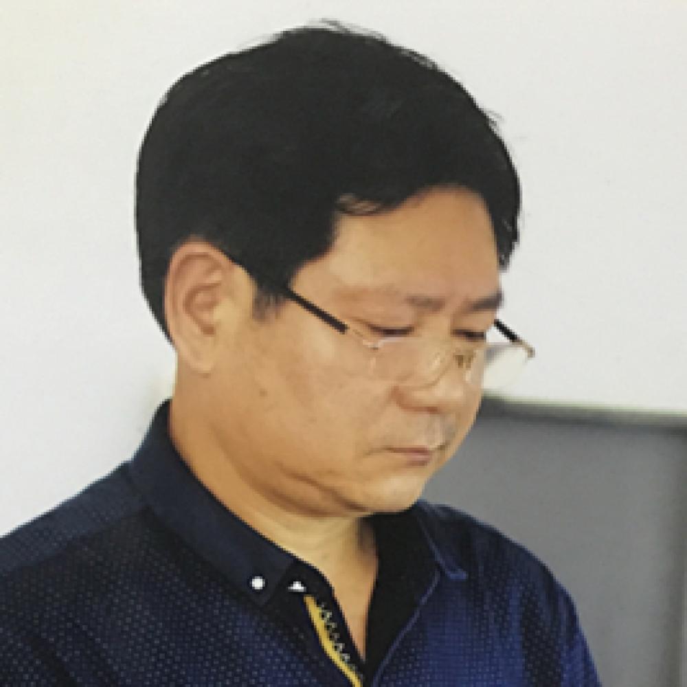 紫砂艺人樊建平，工艺美术师