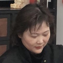 紫砂艺人段彩莲，工艺美术师