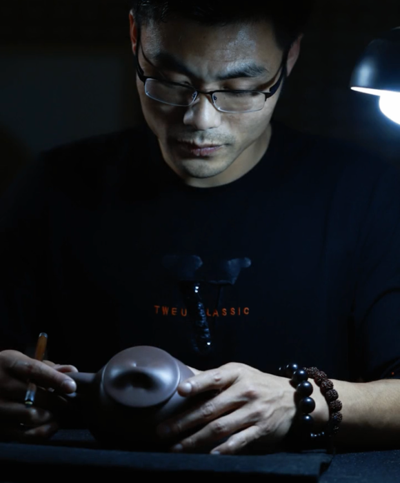 紫砂艺人毛华明，工艺美术师