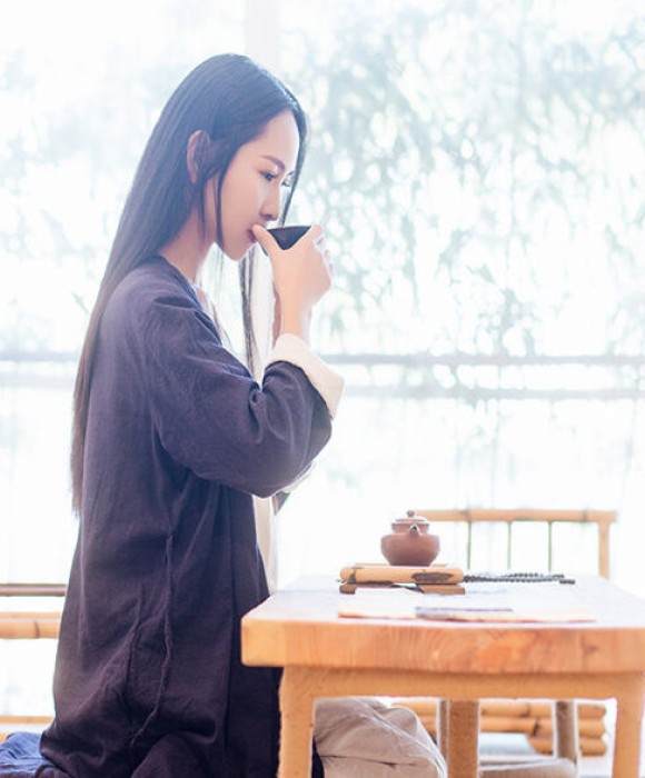紫砂艺人汤梦飞，工艺美术师