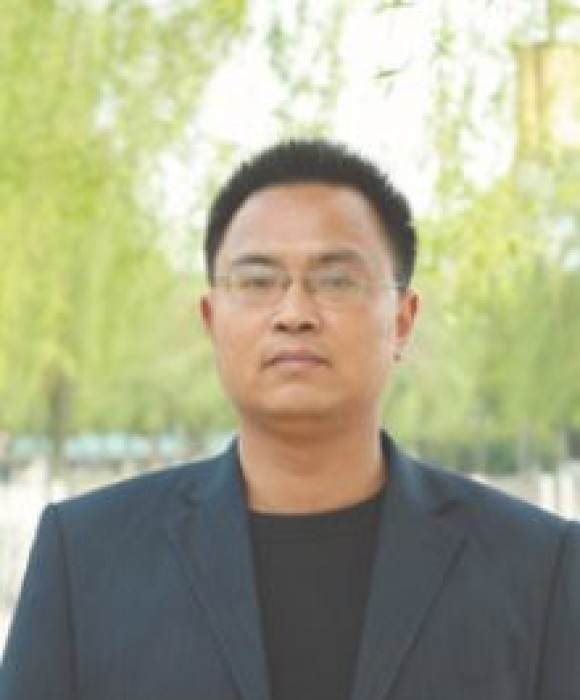 紫砂艺人汪俊峰，工艺美术员