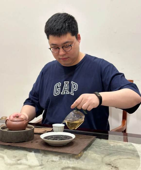 紫砂艺人汪学成，民间实力派