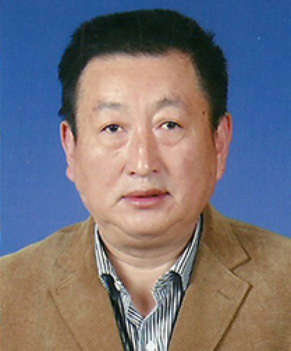 紫砂艺人汪庆明，高级工艺美术师