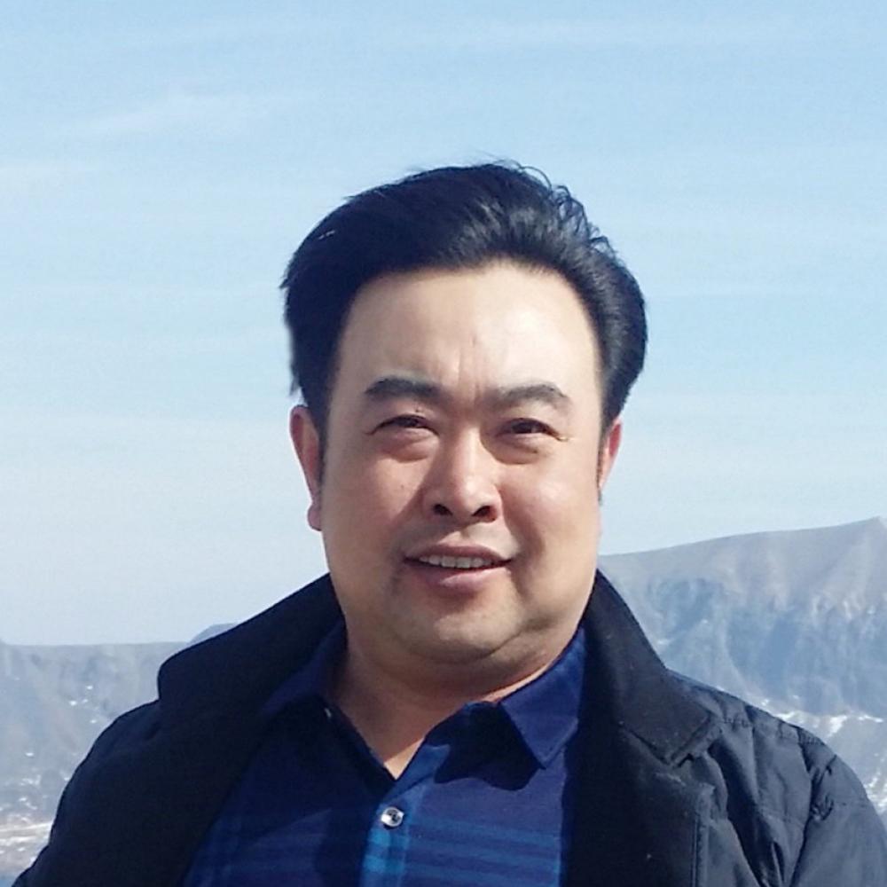 紫砂艺人汪立彬，高级工艺美术师