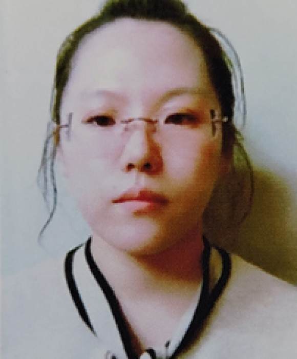 紫砂艺人沈佩婷，高级工艺美术师
