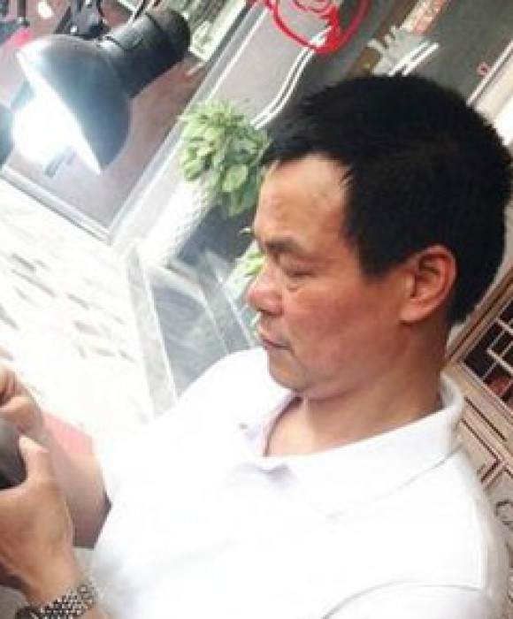 紫砂艺人沈兴泉，高级工艺美术师