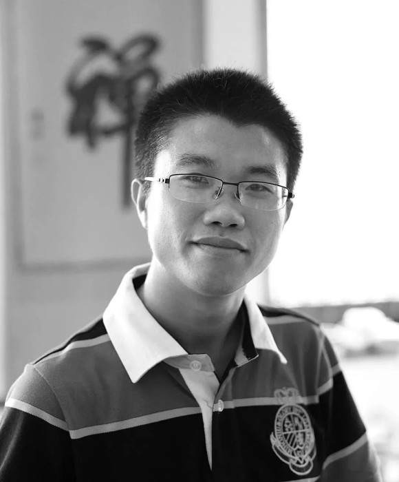 紫砂艺人沈君建，助理工艺美术师