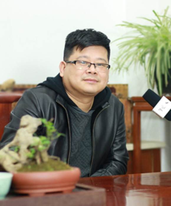 紫砂艺人沈建宏，助理工艺美术师