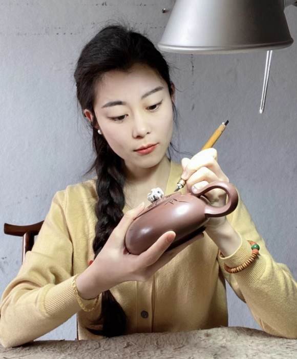紫砂艺人沈彦泽，民间实力派