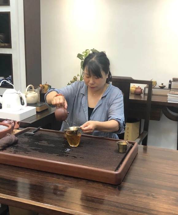 紫砂艺人潘云兰，工艺美术师