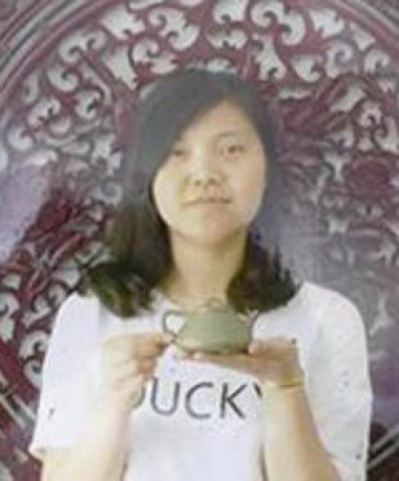 紫砂艺人潘凌燕，助理工艺美术师