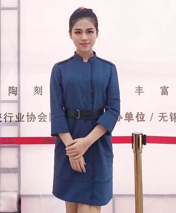 紫砂艺人潘宁心，工艺美术师