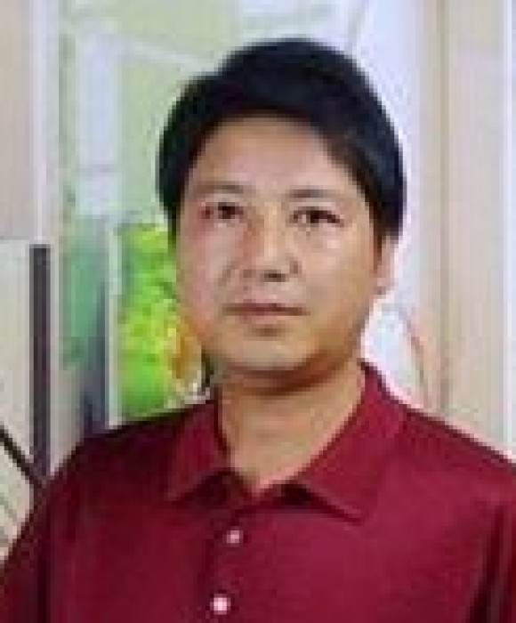 紫砂艺人狄新陶，工艺美术师