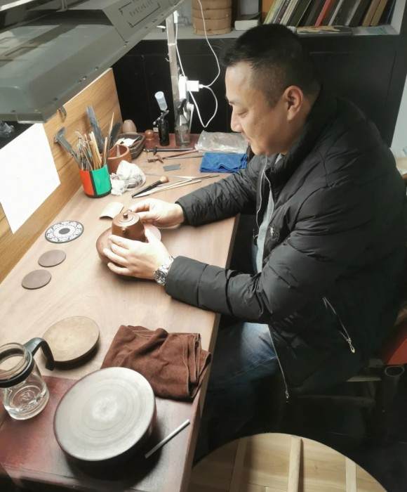 紫砂艺人王云乐，民间实力派