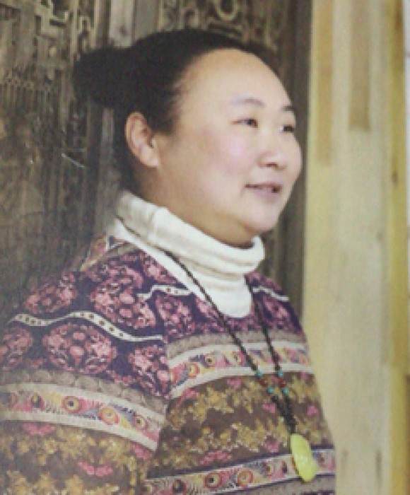 紫砂艺人王云云，高级工艺美术师