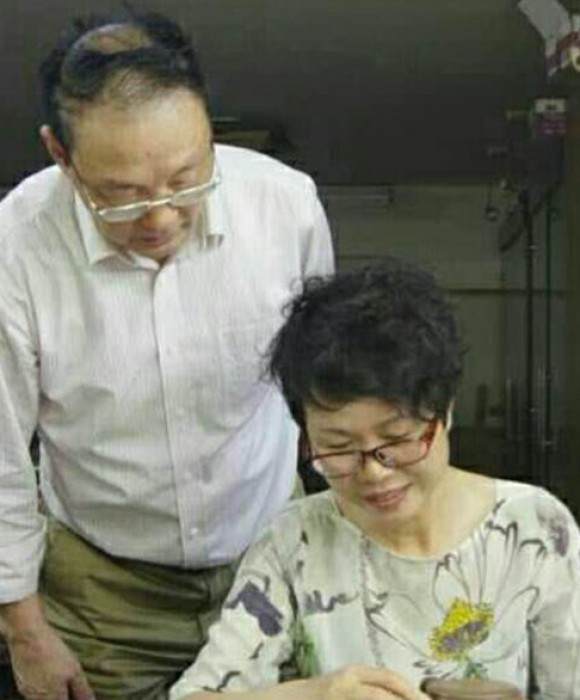 紫砂艺人王亚萍，高级工艺美术师