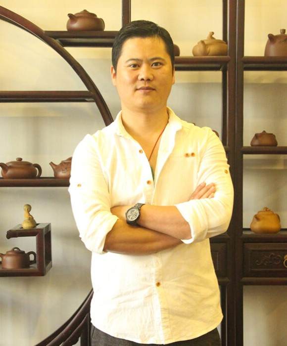 紫砂艺人王佳俊，助理工艺美术师