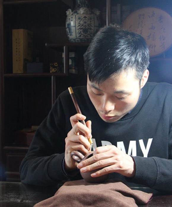 紫砂艺人王俊敏，工艺美术师